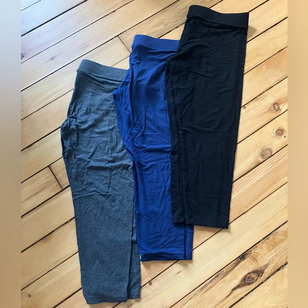 3 PAIR Love by GAP Blue Black Gray Buttery-soft cropped leggings Size M - Picture 1 of 8
